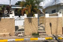 4 Bedrooms 3 Bathrooms, House for Sale in Kingston 4