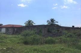 3 Bedrooms 2 Bathrooms, House for Sale in May Pen