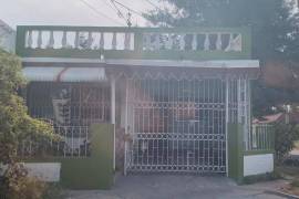 3 Bedrooms 2 Bathrooms, House for Private in Greater Portmore