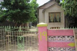 4 Bedrooms 1 Bathrooms, House for Sale in Kingston 3