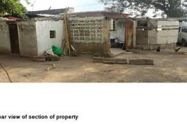 4 Bedrooms 2 Bathrooms, House for Sale in Kingston 17