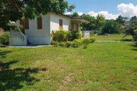 2 Bedrooms 1 Bathrooms, House for Sale in Runaway Bay