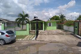 2 Bedrooms 1 Bathrooms, House for Sale in Spanish Town