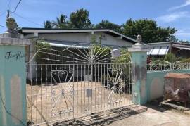 4 Bedrooms 3 Bathrooms, House for Sale in Spanish Town