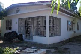 2 Bedrooms 1 Bathrooms, House for Sale in Spanish Town