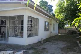 2 Bedrooms 1 Bathrooms, House for Sale in Spanish Town