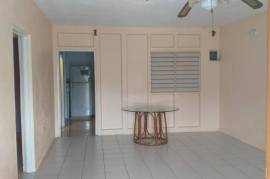 2 Bedrooms 2 Bathrooms, House for Sale in Bridgeport