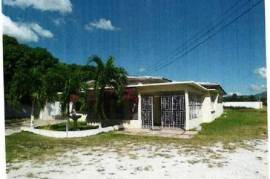 13 Bedrooms 6 Bathrooms, House for Foreclosure in Spanish Town