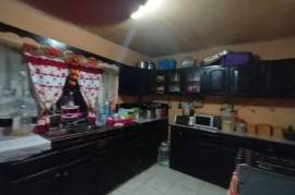 4 Bedrooms 2 Bathrooms, House for Sale in May Pen