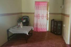 3 Bedrooms 2 Bathrooms, House for Sale in May Pen