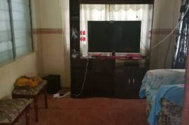 3 Bedrooms 2 Bathrooms, House for Sale in May Pen