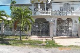 6 Bedrooms 4 Bathrooms, House for Sale in Spanish Town