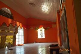 6 Bedrooms 4 Bathrooms, House for Sale in Spanish Town