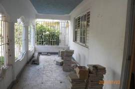 6 Bedrooms 4 Bathrooms, House for Sale in Spanish Town