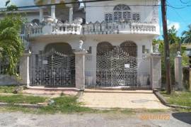 6 Bedrooms 4 Bathrooms, House for Sale in Spanish Town