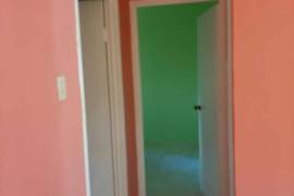 3 Bedrooms 2 Bathrooms, House for Sale in May Pen