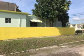 3 Bedrooms 2 Bathrooms, House for Sale in Spanish Town