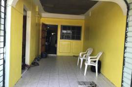 3 Bedrooms 2 Bathrooms, House for Sale in Spanish Town