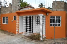 2 Bedrooms 2 Bathrooms, House for Sale in Old Harbour