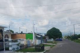 2 Bedrooms 1 Bathrooms, House for Sale in Greater Portmore