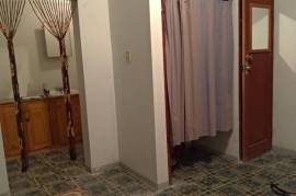 2 Bedrooms 2 Bathrooms, House for Sale in Gayle