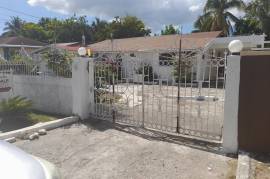 4 Bedrooms 4 Bathrooms, House for Sale in Spanish Town