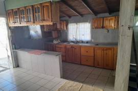 4 Bedrooms 4 Bathrooms, House for Sale in Spanish Town