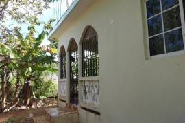 2 Bedrooms 2 Bathrooms, House for Sale in White House WD