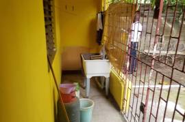 3 Bedrooms 2 Bathrooms, House for Sale in Spanish Town