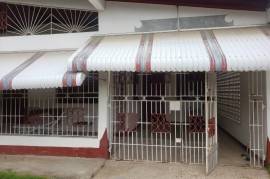 3 Bedrooms 2 Bathrooms, House for Sale in Spanish Town