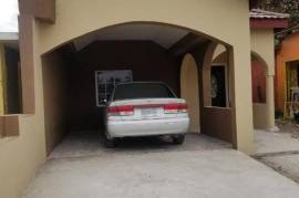 2 Bedrooms 2 Bathrooms, House for Sale in May Pen