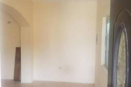 2 Bedrooms 2 Bathrooms, House for Sale in May Pen