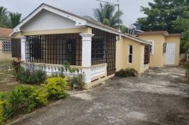 3 Bedrooms 2 Bathrooms, House for Sale in Old Harbour