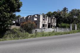 6 Bedrooms 4 Bathrooms, House for Sale in Port Maria