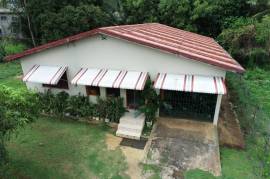 4 Bedrooms 2 Bathrooms, House for Sale in Santa Cruz