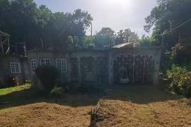 3 Bedrooms 2 Bathrooms, House for Sale in Port Antonio