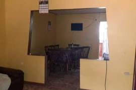 4 Bedrooms 2 Bathrooms, House for Sale in Junction