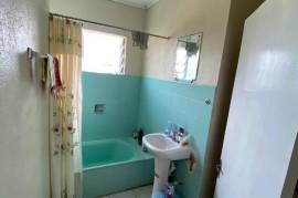 4 Bedrooms 2 Bathrooms, House for Sale in Highgate