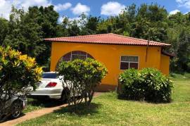 3 Bedrooms 1 Bathrooms, House for Sale in Shooters Hill