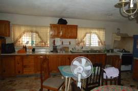 3 Bedrooms 2 Bathrooms, House for Sale in Greater Portmore