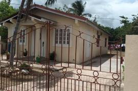 2 Bedrooms 1 Bathrooms, House for Sale in Spanish Town