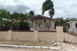 2 Bedrooms 1 Bathrooms, House for Sale in Spanish Town