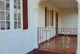 3 Bedrooms 2 Bathrooms, House for Sale in Junction