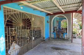 4 Bedrooms 4 Bathrooms, House for Sale in Port Maria