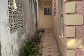 2 Bedrooms 2 Bathrooms, House for Sale in Greater Portmore