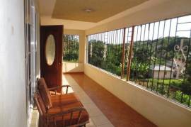 6 Bedrooms 3 Bathrooms, House for Sale in Mandeville