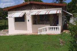 3 Bedrooms 2 Bathrooms, House for Sale in Santa Cruz