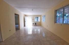 3 Bedrooms 2 Bathrooms, House for Sale in Bog Walk