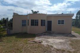 3 Bedrooms 2 Bathrooms, House for Sale in Malvern