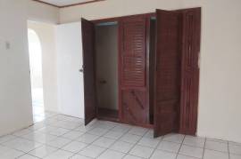 3 Bedrooms 3 Bathrooms, House for Sale in Spur Tree